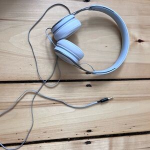 BEATS White Over-Ear Headphones